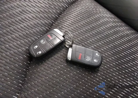 2011 Dodge Journey Mainstreet z USA, uszkodzony, nr VIN 3D4PH1FG1BT559549